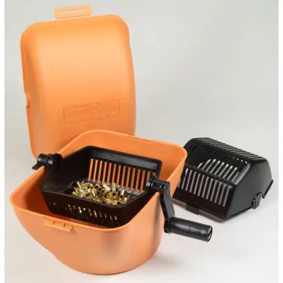 Separátor nábojnic Lyman Separátor nábojnic Lyman Rotary Case/Media Separator umožní rychle a jednoduše oddělit nábojnice od čistící směsi.